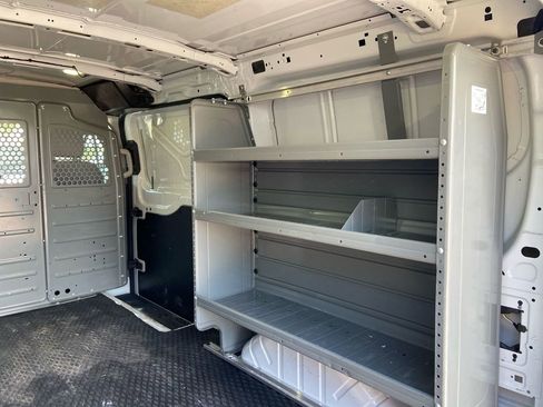Used 2017 Ford Transit 150 130 Low Roof RWD image 25