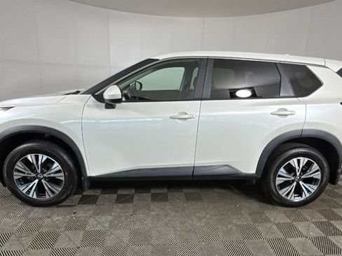 Used 2023 Nissan Rogue SV AWD/4WD image 5