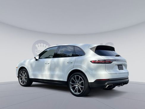 Used 2022 Porsche Cayenne image 4