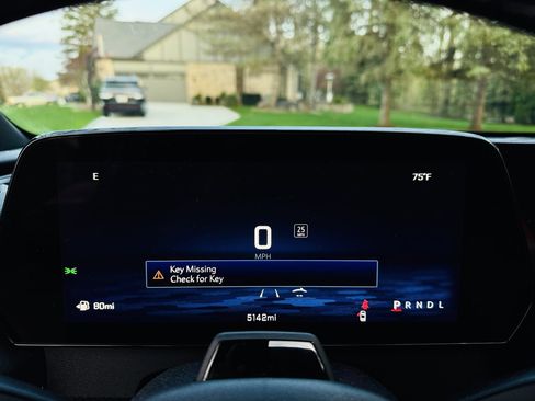 Used 2026 Chevrolet Traverse High Country FWD image 23