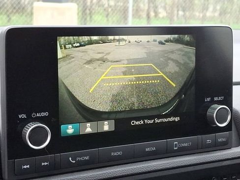 Used 2023 Honda CR-V LX image 4