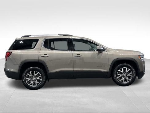 Used 2023 GMC Acadia SLT image 9