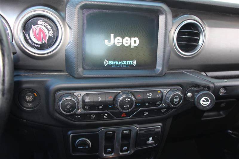 Used 2018 Jeep Wrangler Rubicon AWD/4WD image 22