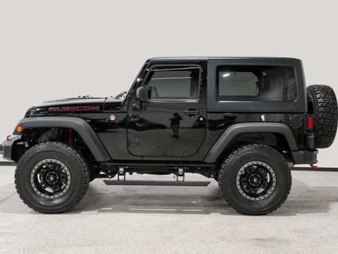 Used 2016 Jeep Wrangler Rubicon AWD/4WD image 12