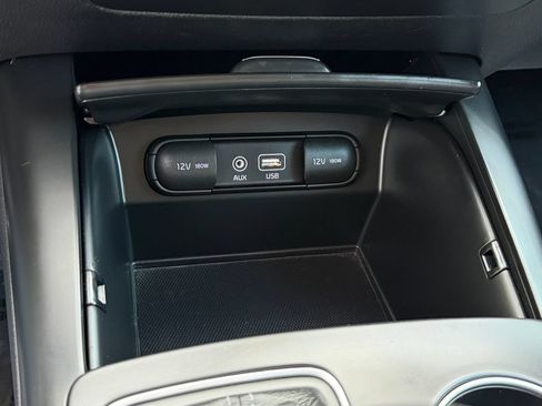 Used 2017 Kia Sorento FWD image 23