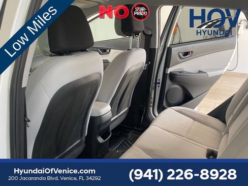 Used 2023 Hyundai Kona SEL w/ Cargo Package AWD/4WD image 39