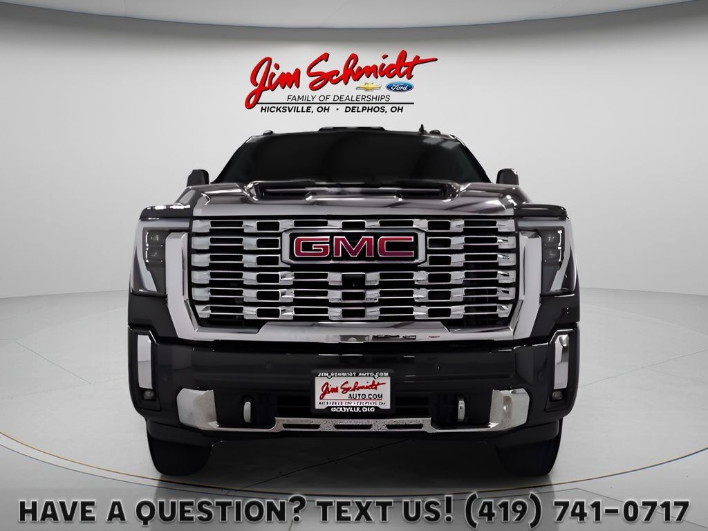 Used 2024 GMC Sierra 3500 Denali w/ Denali Reserve Package AWD/4WD image 1