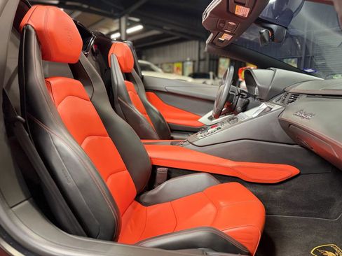 Used 2014 Lamborghini Aventador LP 700-4 image 28