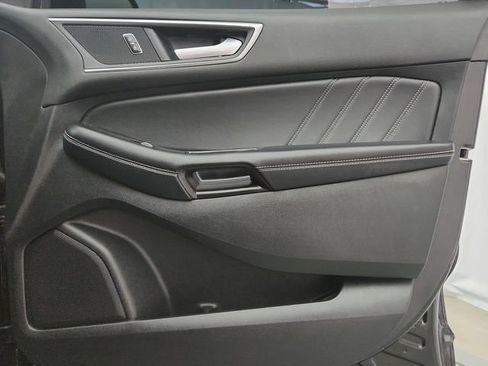 Used 2018 Ford Edge Sport w/ Equipment Group 401A AWD/4WD image 32