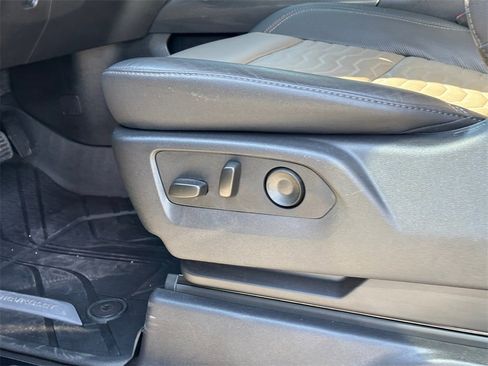 Certified 2025 Chevrolet Silverado 2500 ZR2 w/ Technology Package image 25