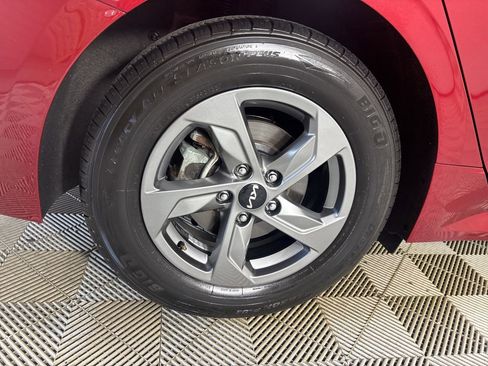 Used 2022 Kia K5 LXS image 30