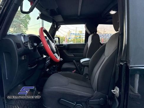 Used 2015 Jeep Wrangler Sport w/ Connectivity Group image 18