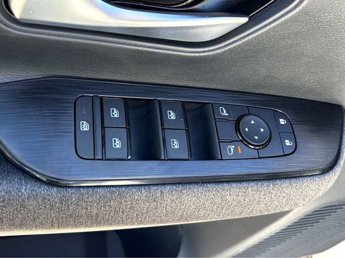 New 2026 Nissan Kicks SV FWD image 22