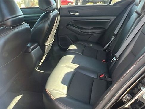 Used 2023 Nissan Altima 2.5 SR image 19