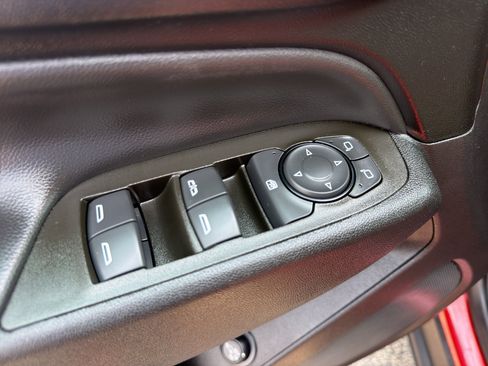 Certified 2023 Chevrolet Equinox LT AWD/4WD image 12