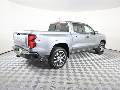 Used 2023 Chevrolet Colorado Z71 w/ Z71 Convenience Package 2 AWD/4WD image 7