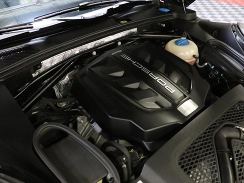 Used 2017 Porsche Macan S image 82