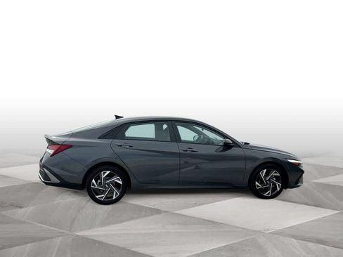 Used 2025 Hyundai Elantra Sport w/ Cargo Package FWD image 9