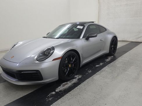 Used 2024 Porsche 911 Carrera T RWD image 6