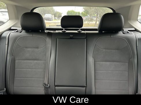 Used 2022 Volkswagen Taos SE image 14