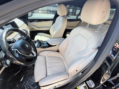 Used 2018 BMW 530i RWD image 8