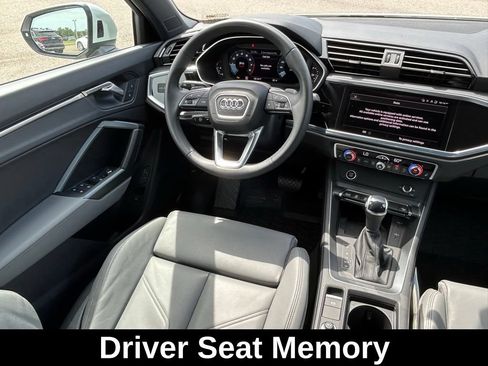 Used 2025 Audi Q3 2.0T Premium w/ Convenience Package AWD/4WD image 9