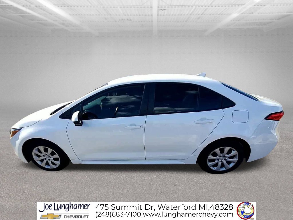 Used 2023 Toyota Corolla LE FWD image 5