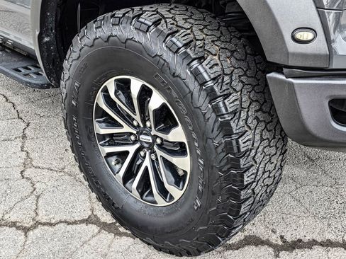 Used 2020 Ford F150 Raptor image 13