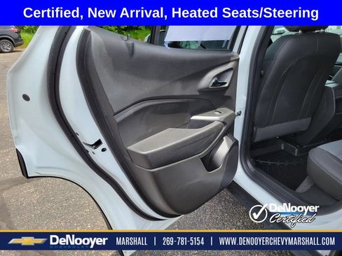 Used 2025 Chevrolet Trax LT w/ Driver Confidence Package FWD image 19