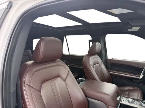 Used 2023 Ford Expedition Limited AWD/4WD image 28