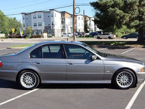 Used 2002 BMW 540i 540i image 3