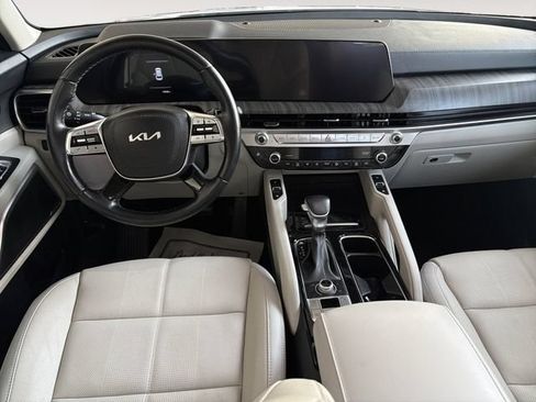 Certified 2025 Kia Telluride EX w/ EX Captain's Chair Package AWD/4WD image 8