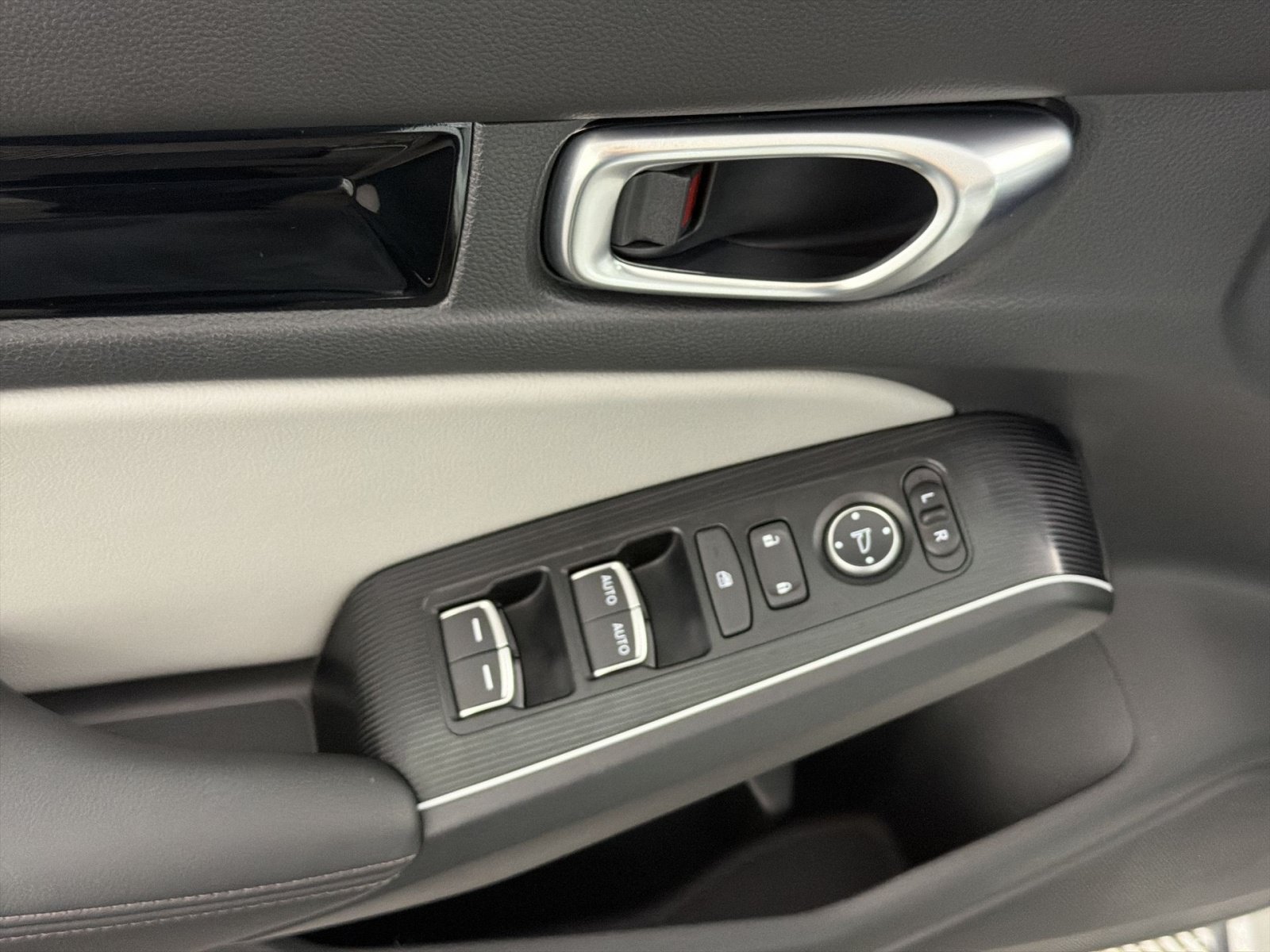 Used 2026 Honda Civic Sport Touring image 15