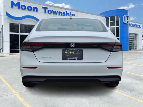 New 2026 Honda Accord LX image 5