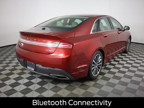 Used 2017 Lincoln MKZ Premiere FWD image 3