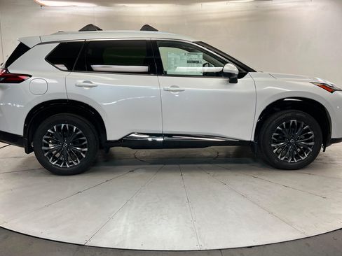 New 2026 Nissan Rogue Platinum w/ Platinum Premium Package AWD/4WD image 6