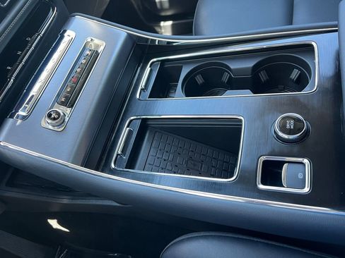 Used 2026 Lincoln Aviator AWD image 34
