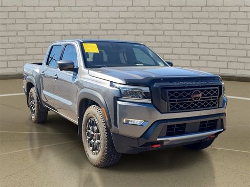 Used 2022 Nissan Frontier Pro-X w/ Pro-X Premium Package image 3