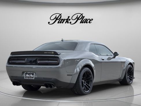 Used 2023 Dodge Challenger R/T Scat Pack RWD image 5
