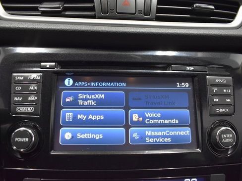 Used 2016 Nissan Rogue SL image 24