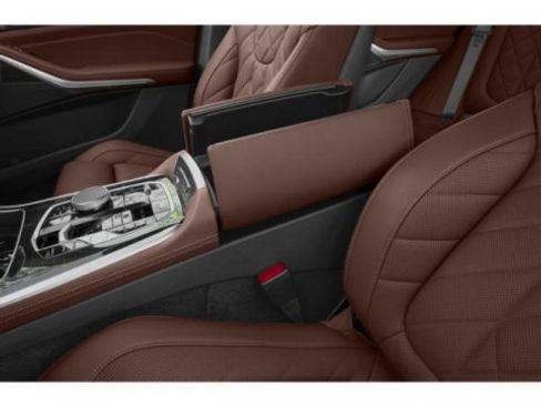 Used 2025 BMW X5 xDrive50e image 14