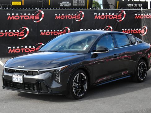 Used 2025 Kia K4 GT-Line w/ GT-Line Sunroof Package image 3