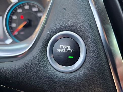 Certified 2023 Chevrolet Traverse LT FWD image 21