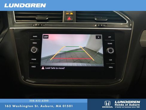 Used 2021 Volkswagen Tiguan SE AWD/4WD image 22