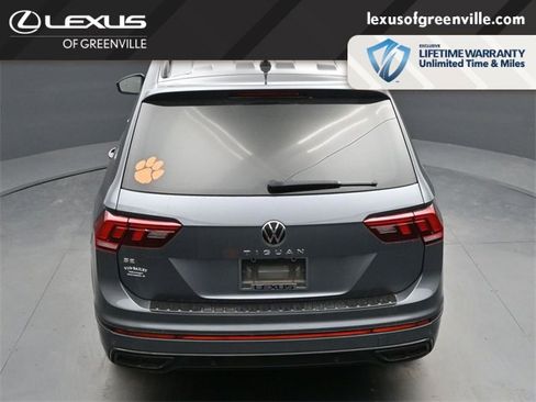 Used 2022 Volkswagen Tiguan SE R-Line image 46