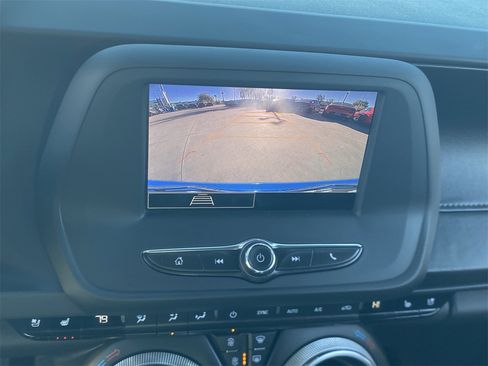 Used 2022 Chevrolet Camaro LT image 26