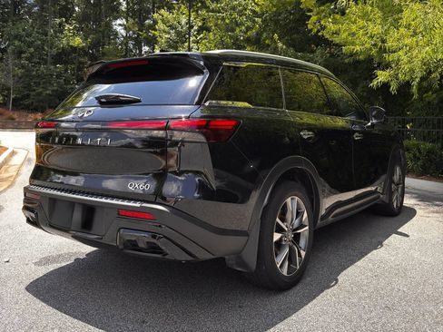 Used 2023 INFINITI QX60 Luxe w/ Vision Package FWD image 5