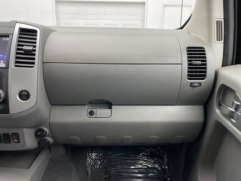 Used 2020 Nissan Frontier SV image 37