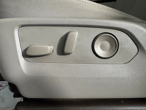 Used 2024 Chevrolet Silverado 1500 LT Trail Boss w/ Protection Package image 33