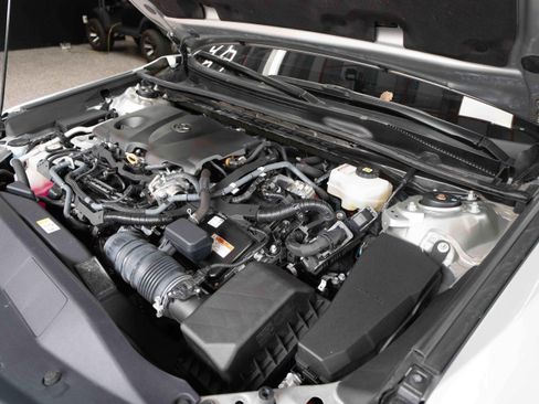Used 2022 Toyota Camry XSE w/ Navigation Upgrade Package FWD image 32